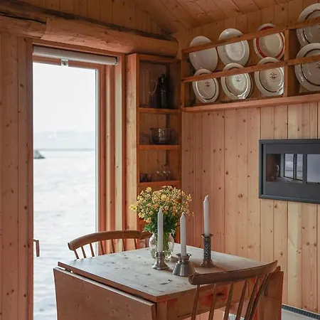 Lofoten - The Steamery Дом отдыха Kvalnes (Vestvagoy)